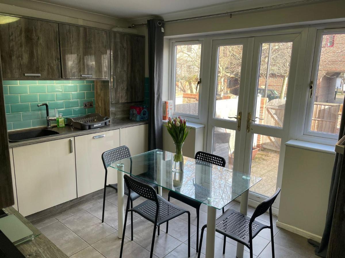 Rainbow Quays Apartment London Ngoại thất bức ảnh